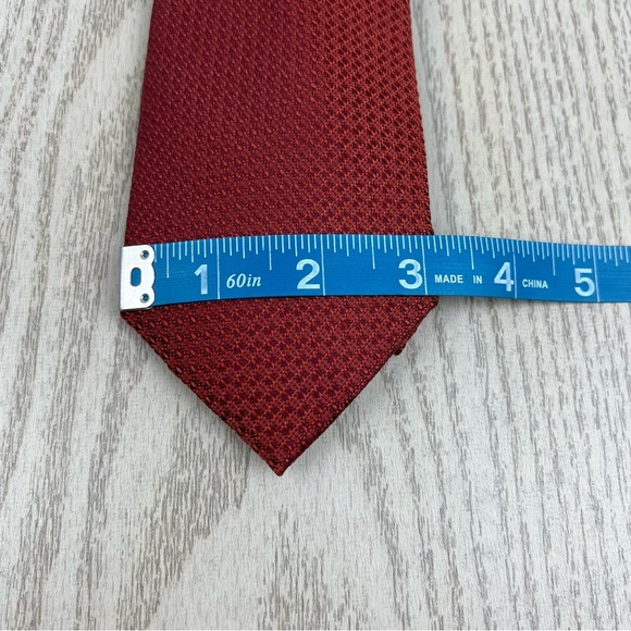 621 - Michael Kors Elsen Solid Tie Burgundy 601 2MKC23-5042 Silk Blend $69.50 - Picture 2 of 5